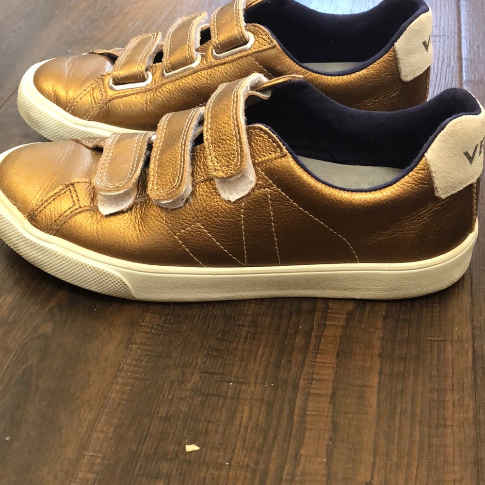 Veja Velcro sneakers